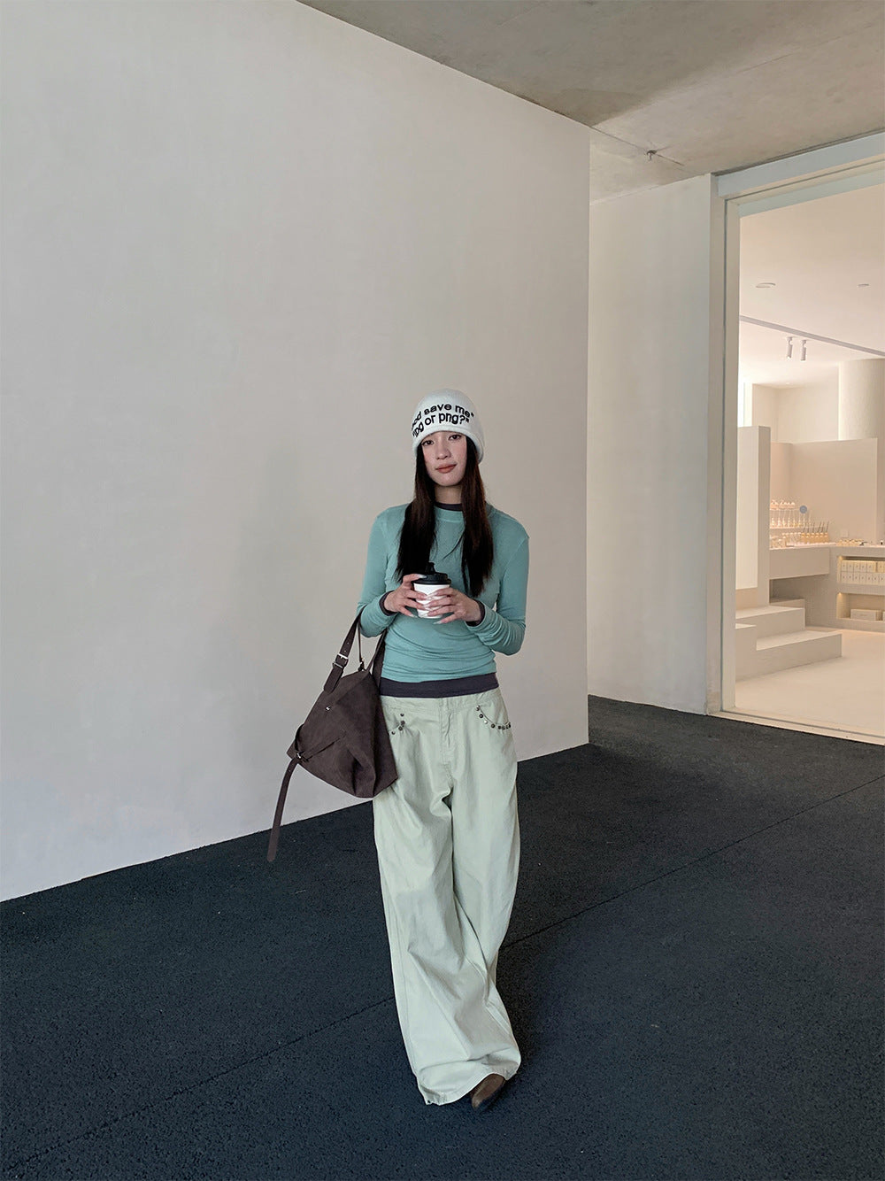 Women's wide-leg jeans